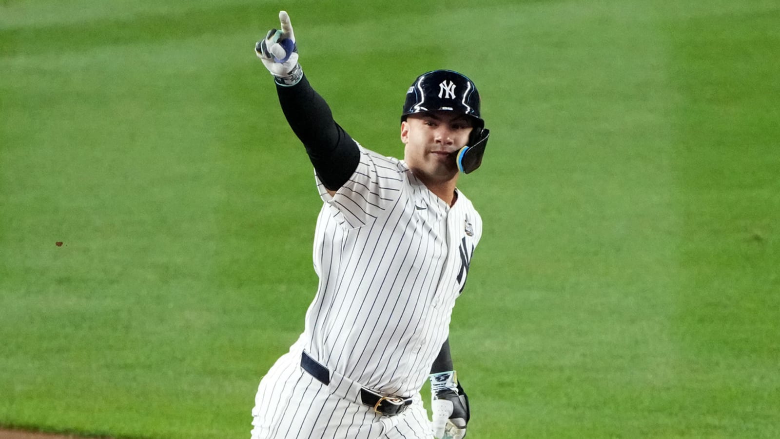 Assessing Astros' best options for left-handed outfielder