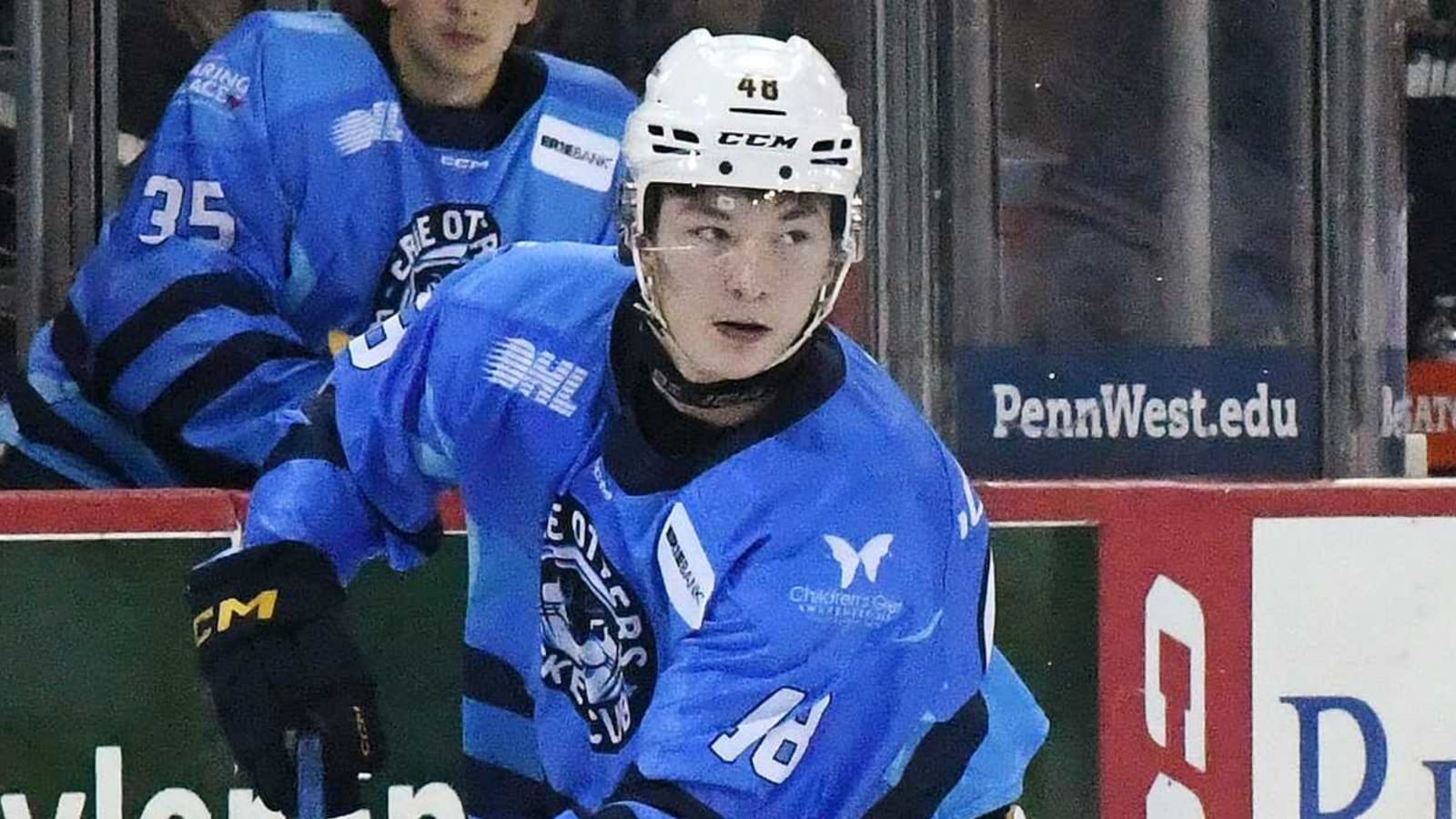 Top NHL Draft prospect likely out with broken collarbone