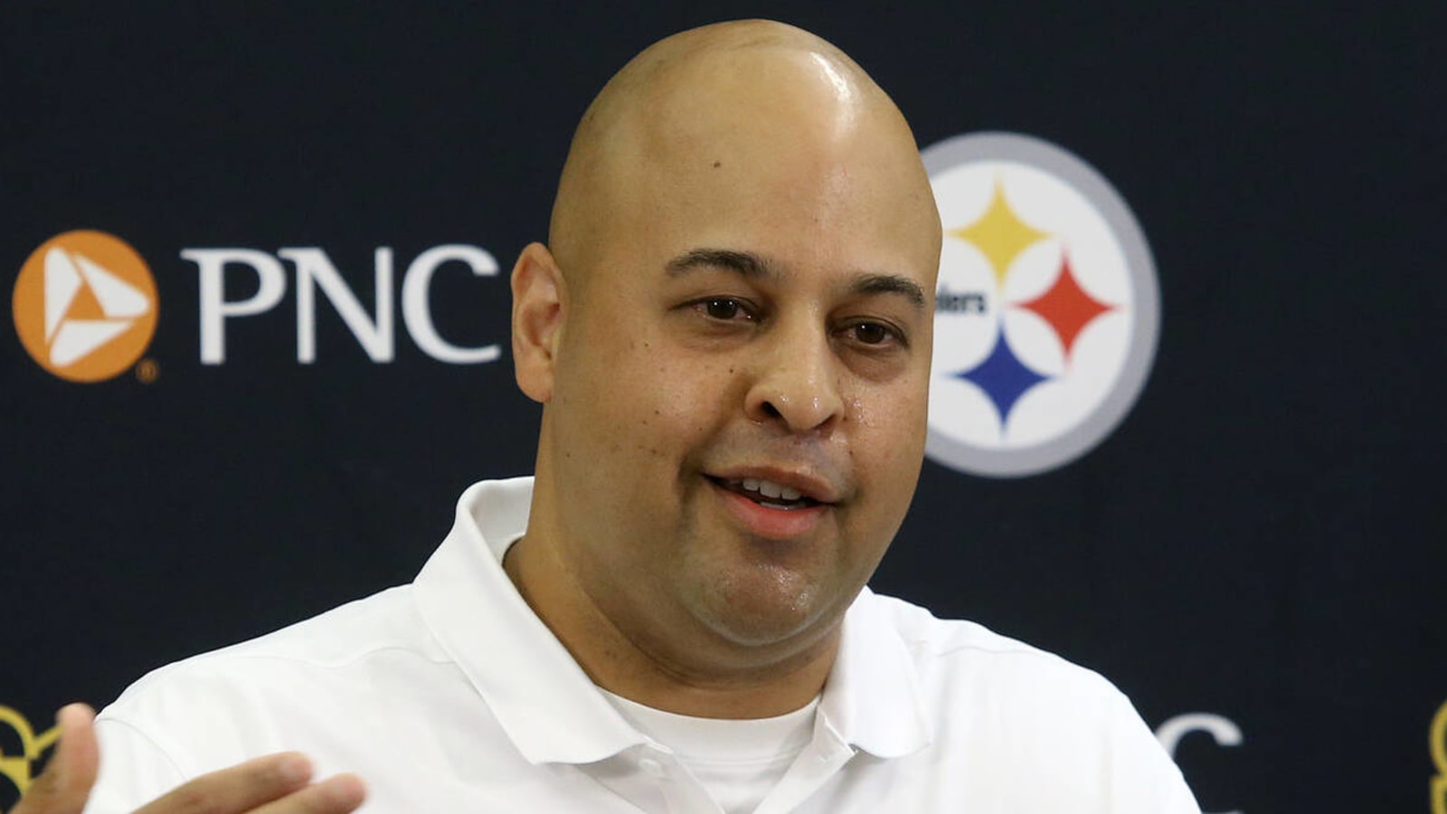 Steelers Are Reportedly Desperate To Make A Shocking Trade In Round 1: 'Making A Lot Of Calls'