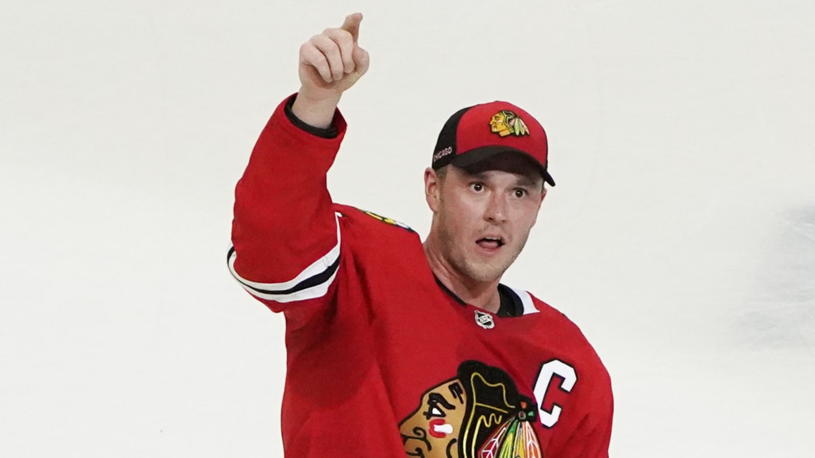 Oilers insider updates pursuit of signing Jonathan Toews for 4th line in playoffs