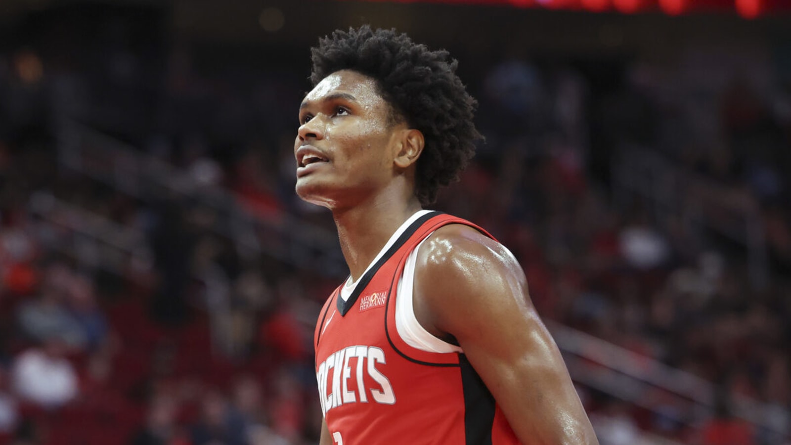 Rockets' Amen Thompson injuries ankle, to undergo MRI