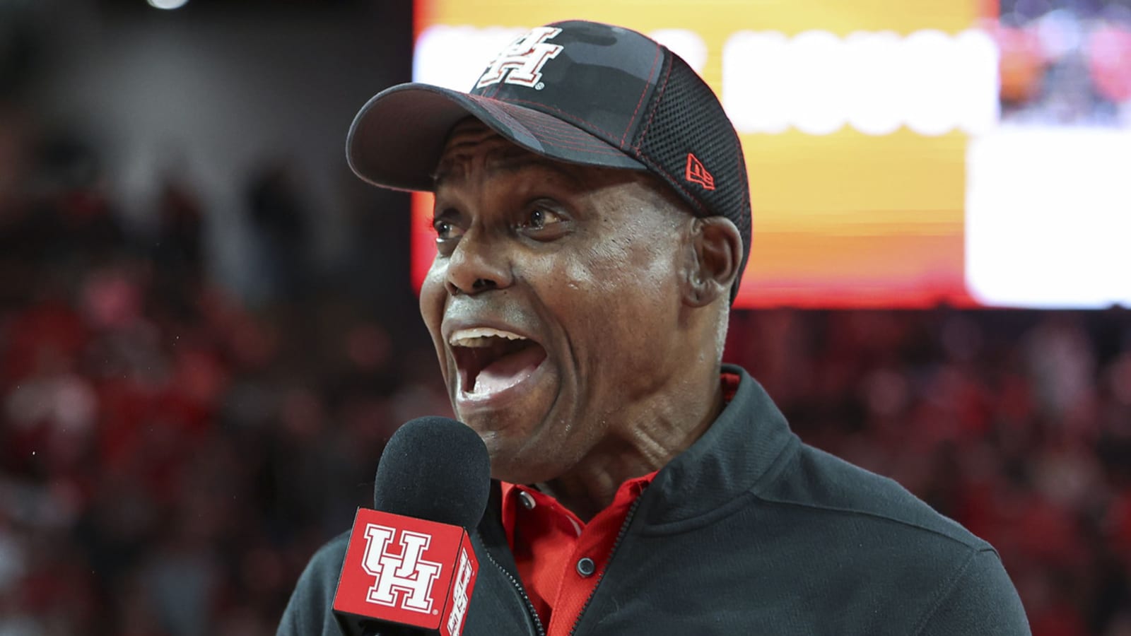 Carl Lewis calls for major changes after USA botches relay