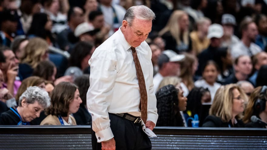 Texas HC Vic Schaefer applauds one South Carolina trait after Final Four loss