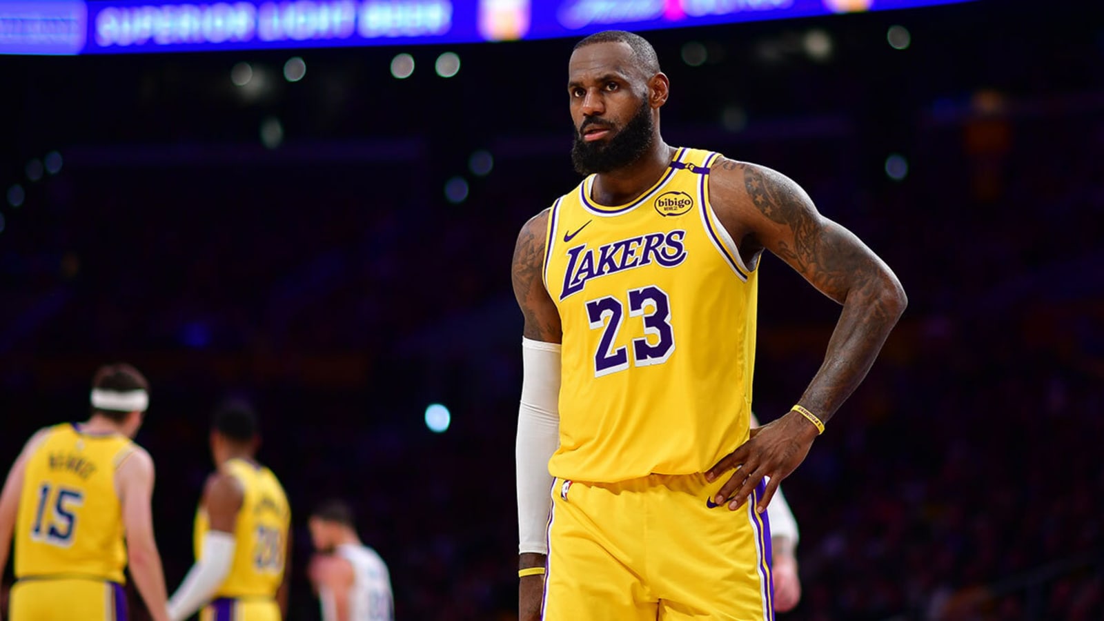 How LeBron James ‘changed the energy’ with new look inspired by Lakers teammate