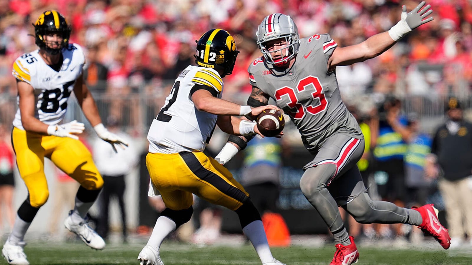 Ohio State’s Jack Sawyer fires strong message about looming Oregon clash