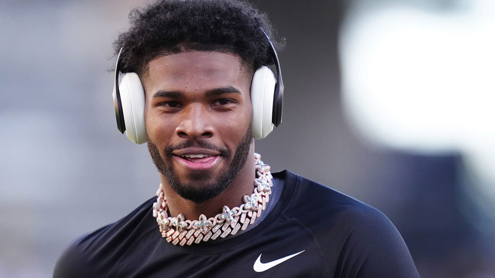 Shedeur Sanders flaunts New York Giants Nike cleats
