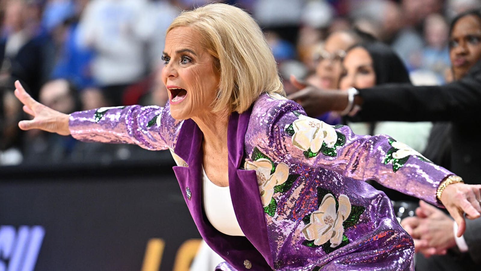 LSU women’s basketball head coach Kim Mulkey fires back at reporter with Final Four quip