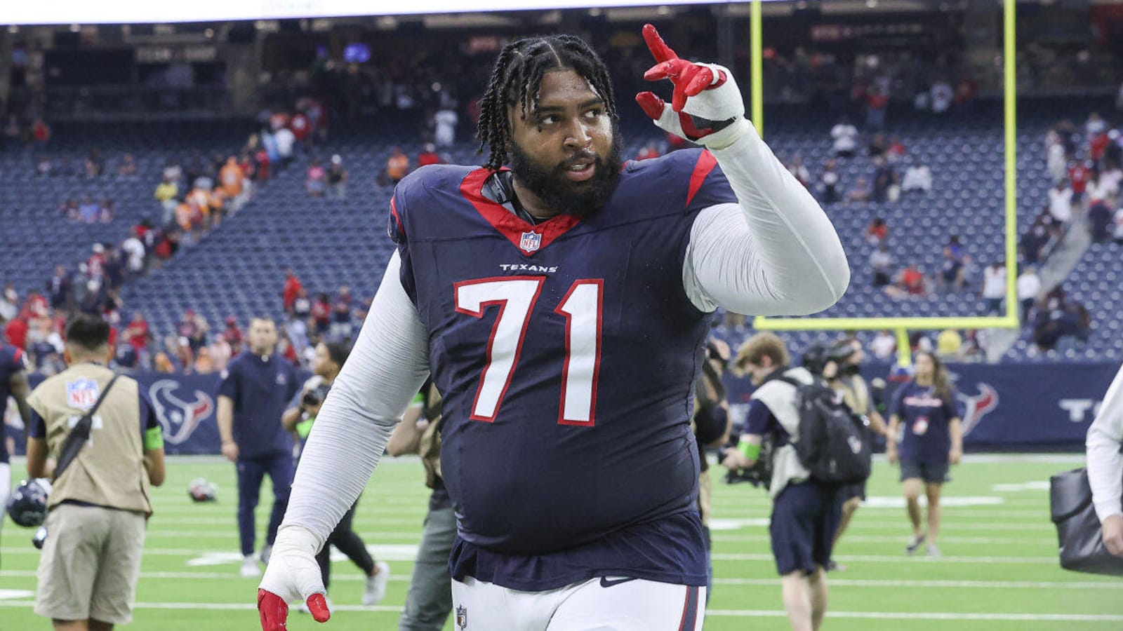 Houston Texans restructure offensive tackle Tytus Howard&#39;s contract to help free up cap space