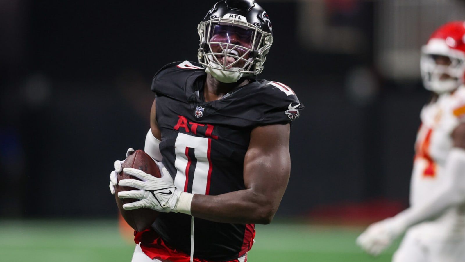 Falcons Starting Linebacker Departs For The Titans
