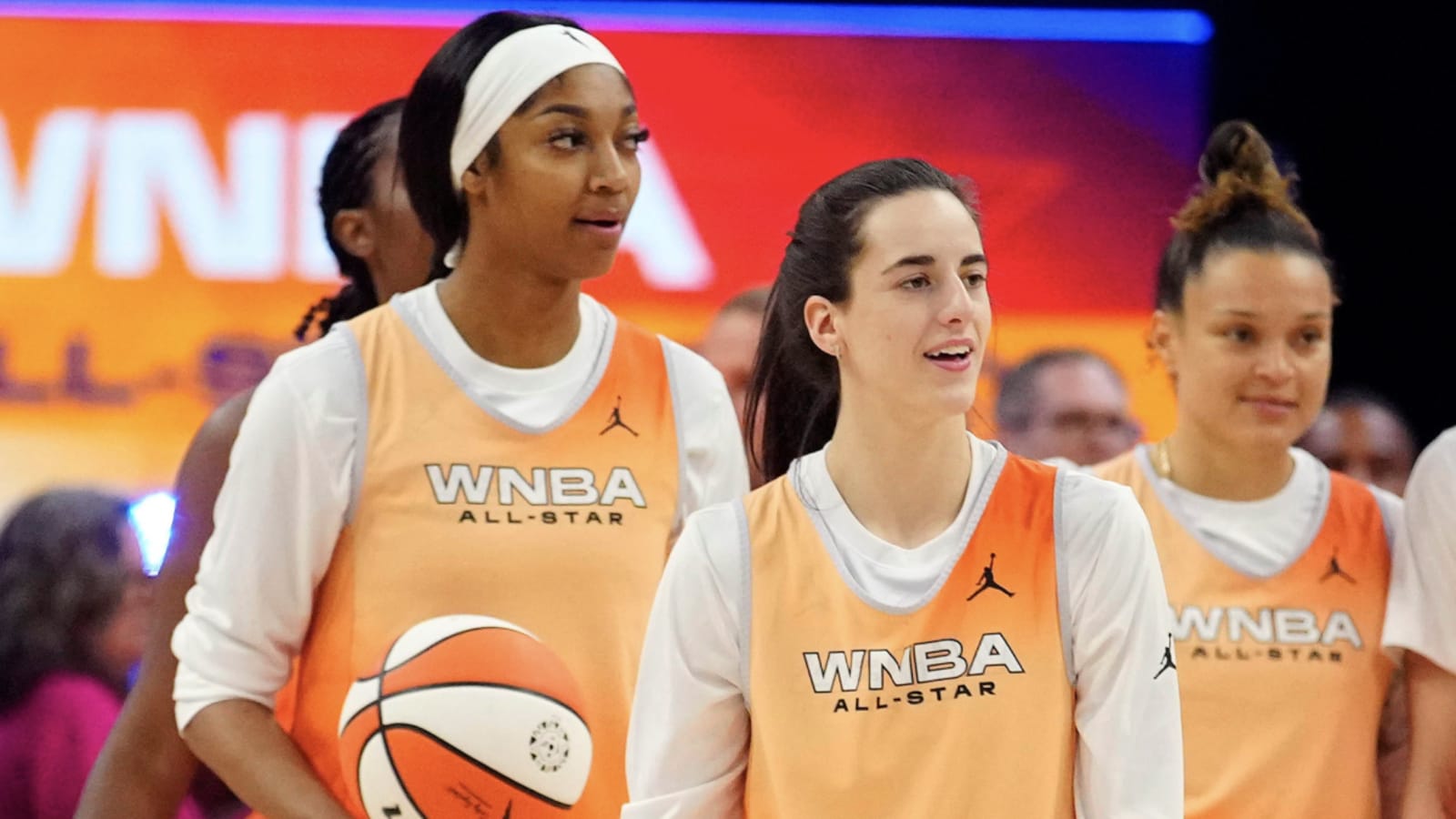 Nike&#39;s Decision Fuels Caitlin Clark-Angel Reese Rivalry