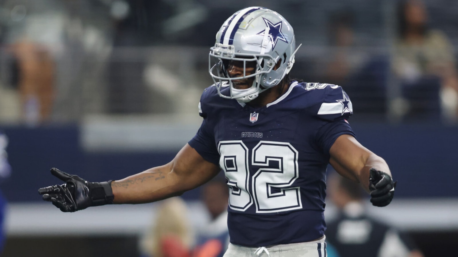 Lions make multiple roster moves ahead of Titans game, Can veteran help their pass rush?