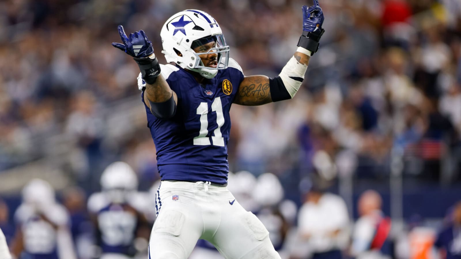 NFC East Laughs at Jerry Jones' Cowboys As Micah Parsons Complains About Contract 'Drag Out'