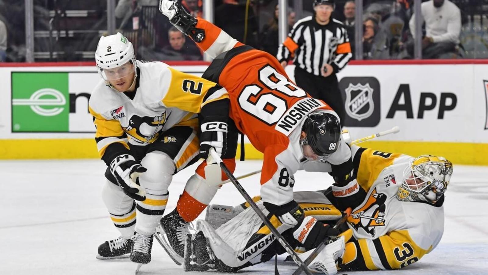 Penguins Outlast Flyers in Physical Matchup