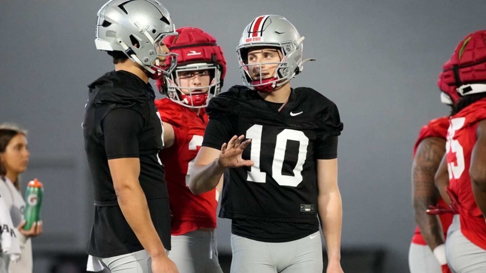 Julian Sayin admits the one thing he wants to follow that former Ohio State QB Will Howard did while with the Buckeyes