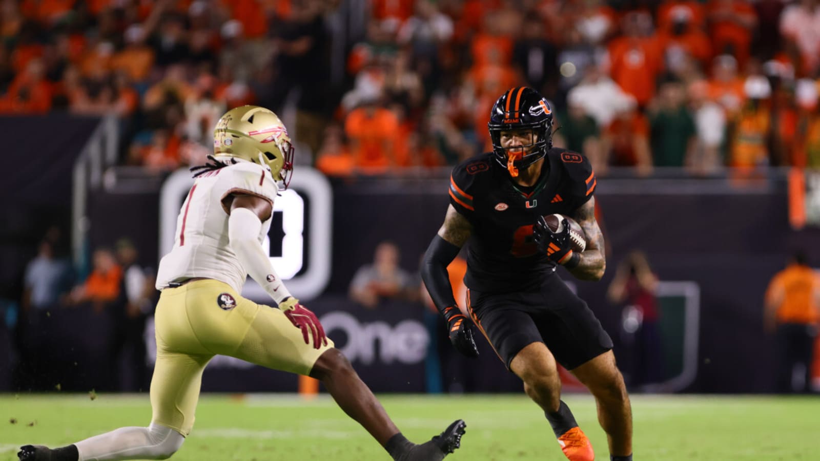Cam Ward Predicts Arroyo Will Rise to Top 10 Tight End Status in NFL Career