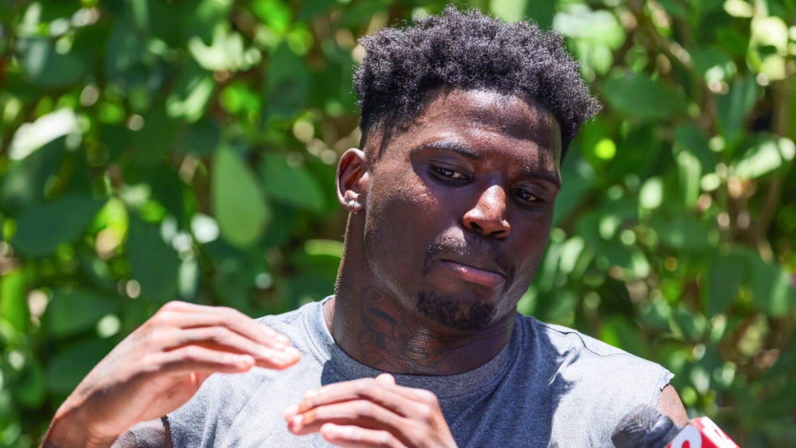 Tyreek Hill Sparks Future Speculation on Social Media Amid Trade Rumors