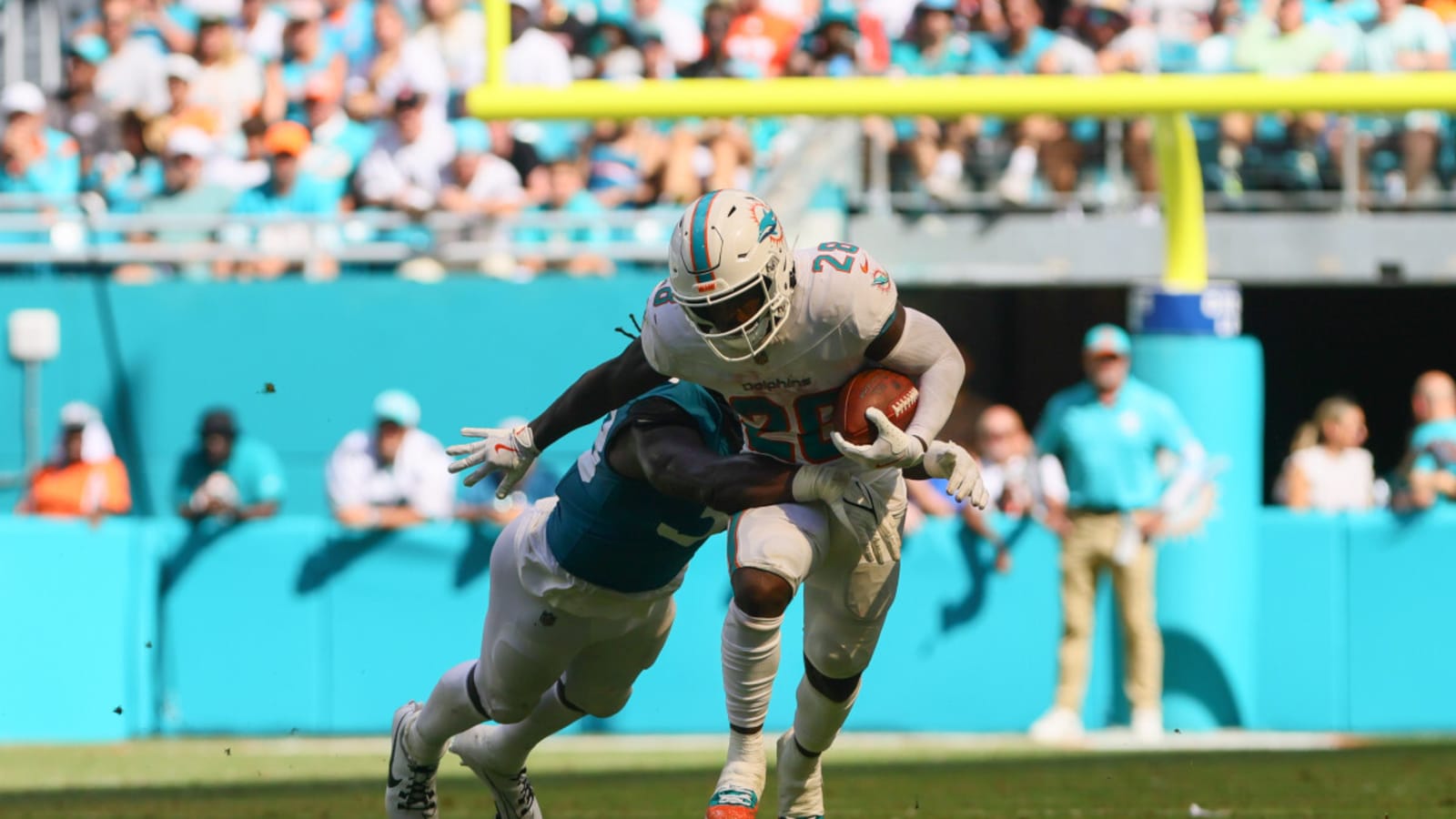 Latest injury news gives major clue about De&#39;Von Achane&#39;s availability for Thursday night clash against the Bills
