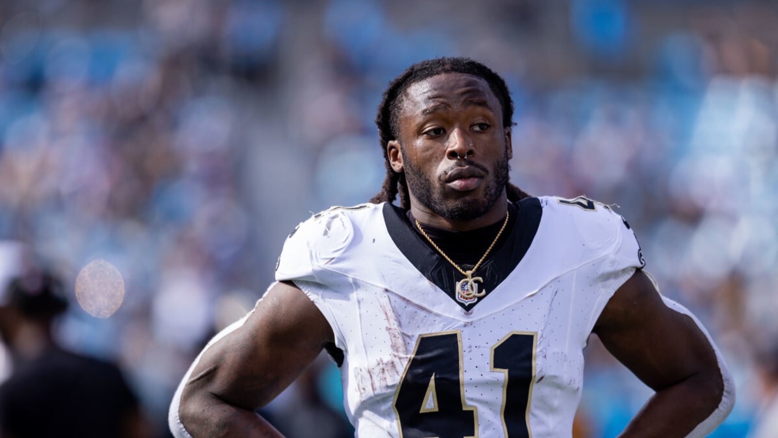 Alvin Kamara Shares Valuable Tips with Colorado Running Backs During Visit