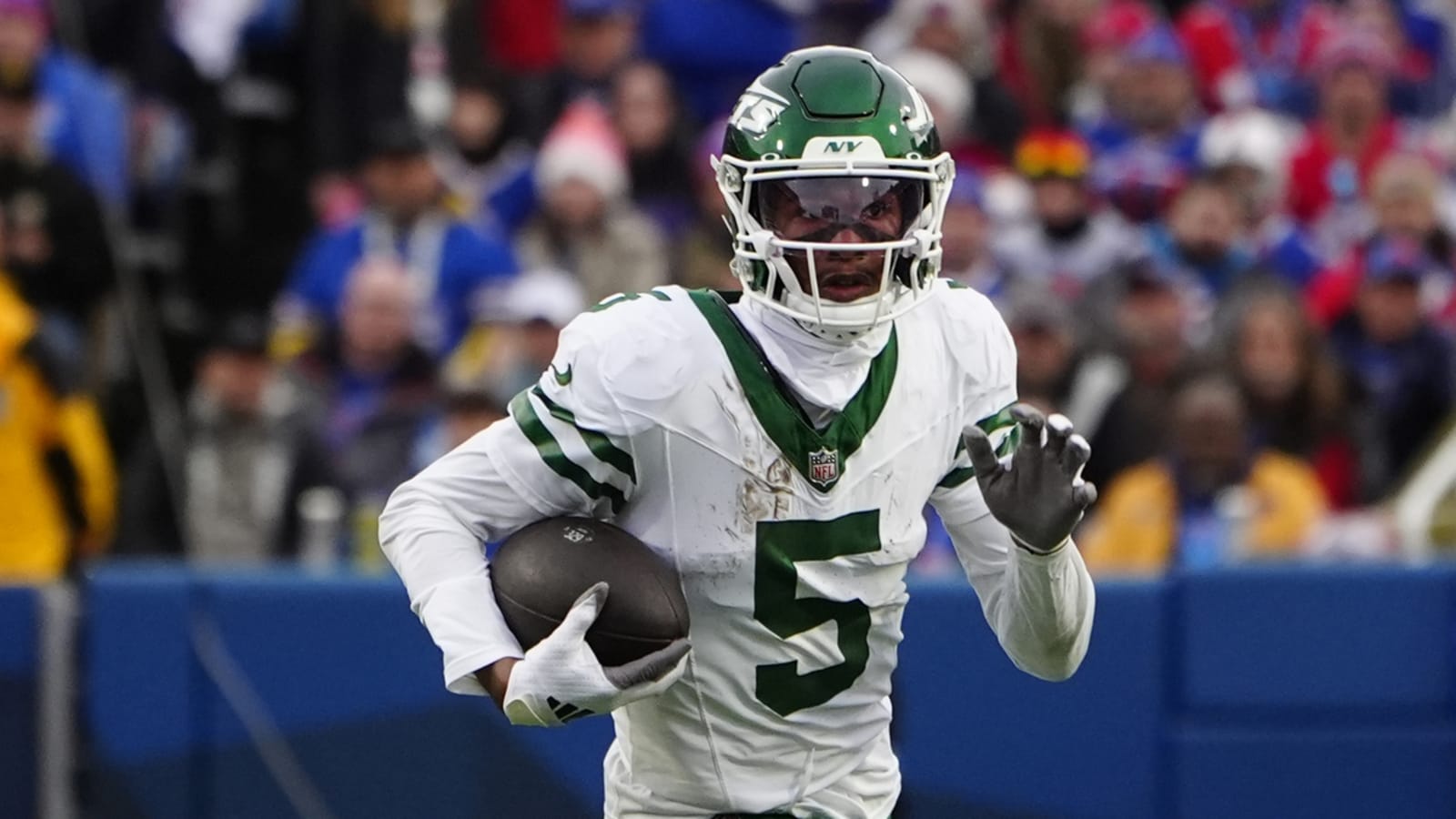 Jets' Wilson breaks silence on relationship with Rodgers