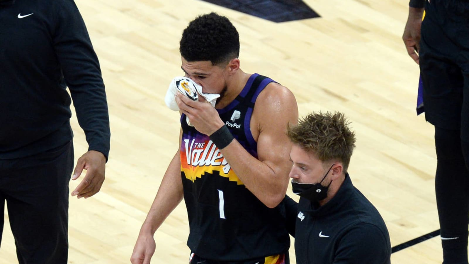 Here is how Devin Booker's broken nose was treated