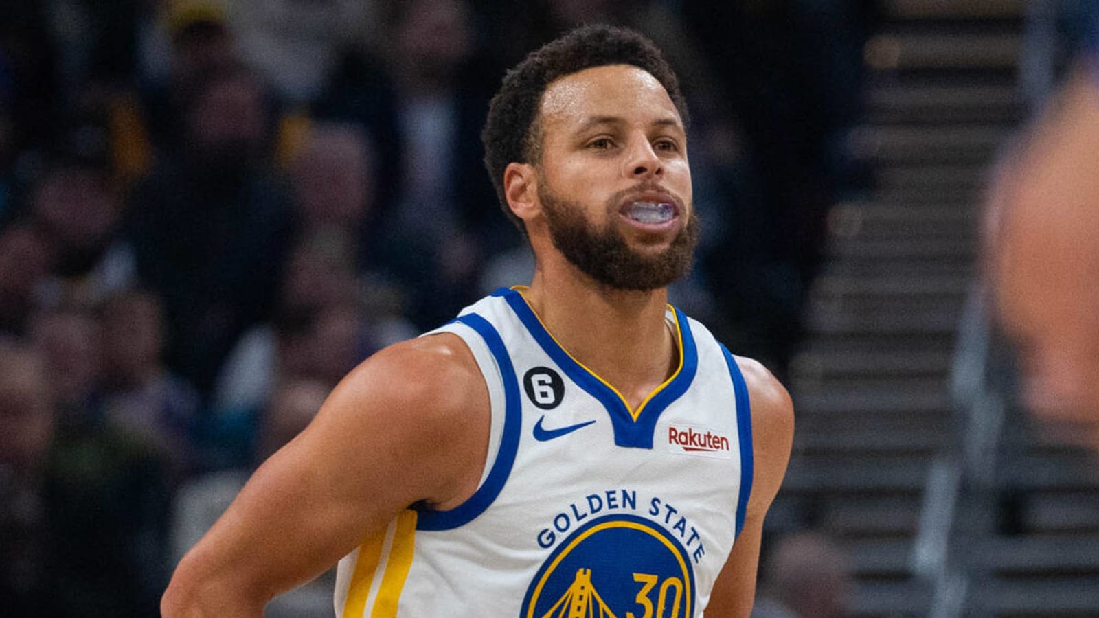 Extent of Stephen Curry's shoulder injury revealed