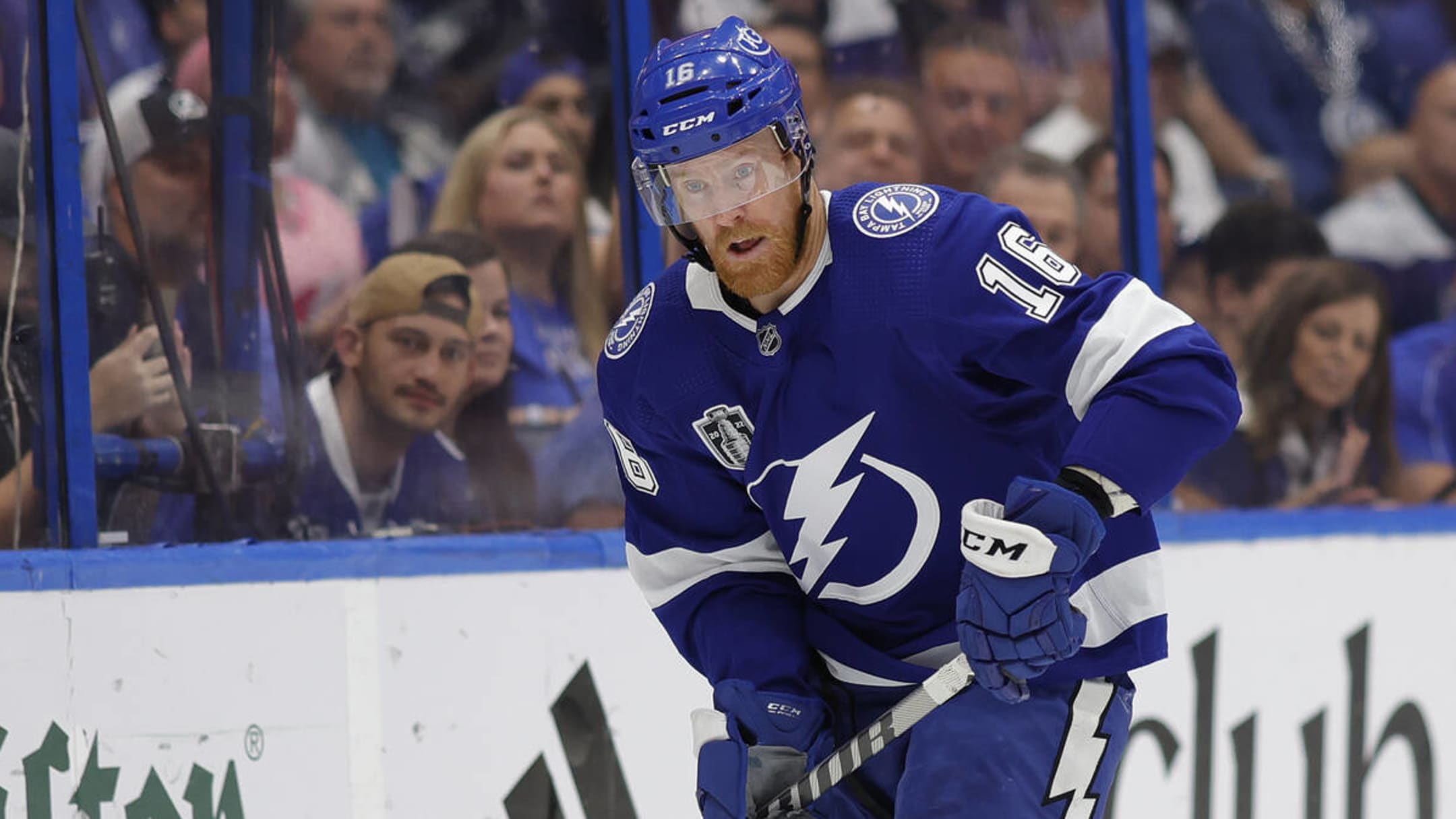 Ex-Lightning forward, fan favorite Ondrej Palat returns to Tampa