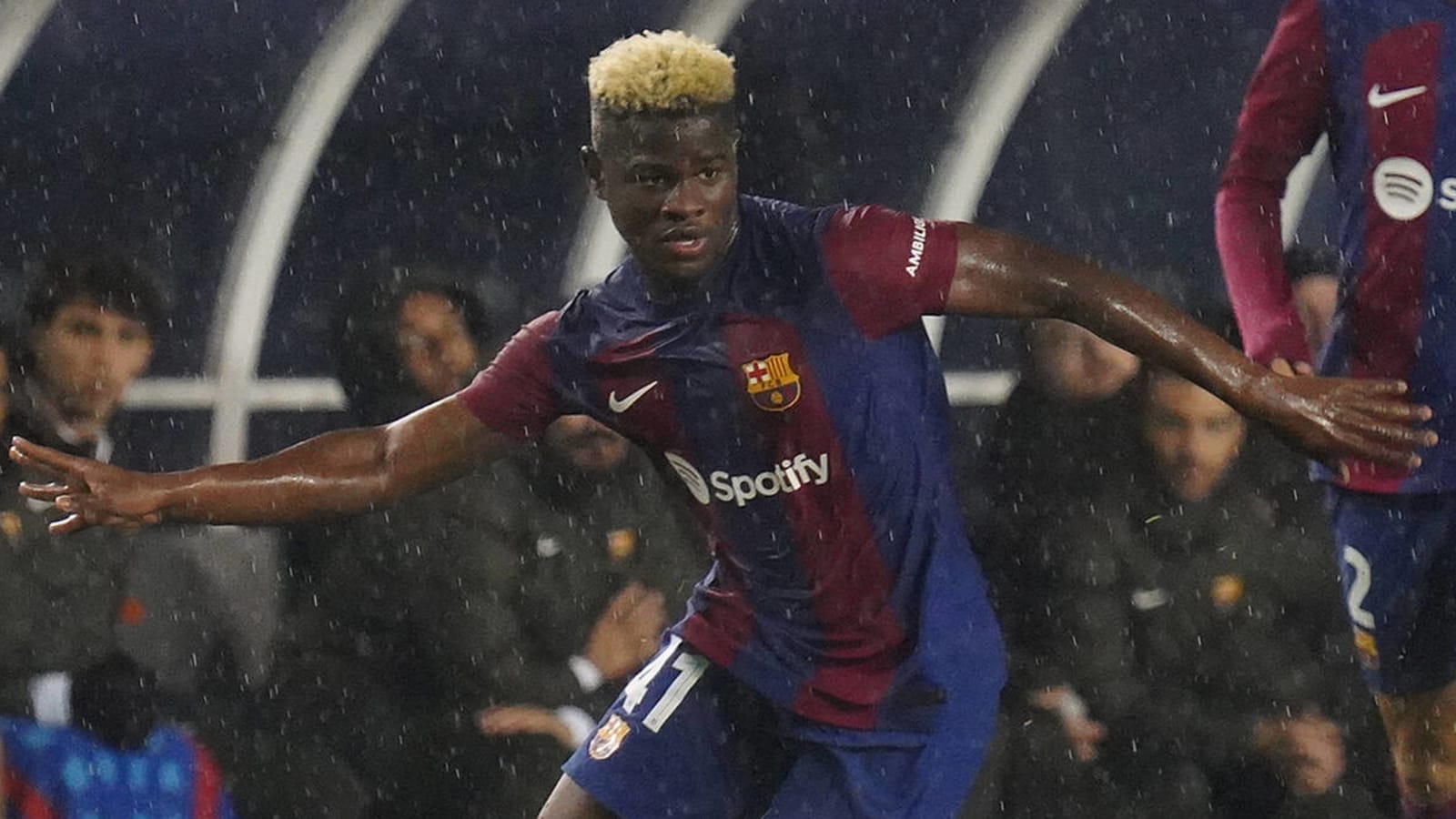 Arsenal in talks with Barcelona over £17million talent