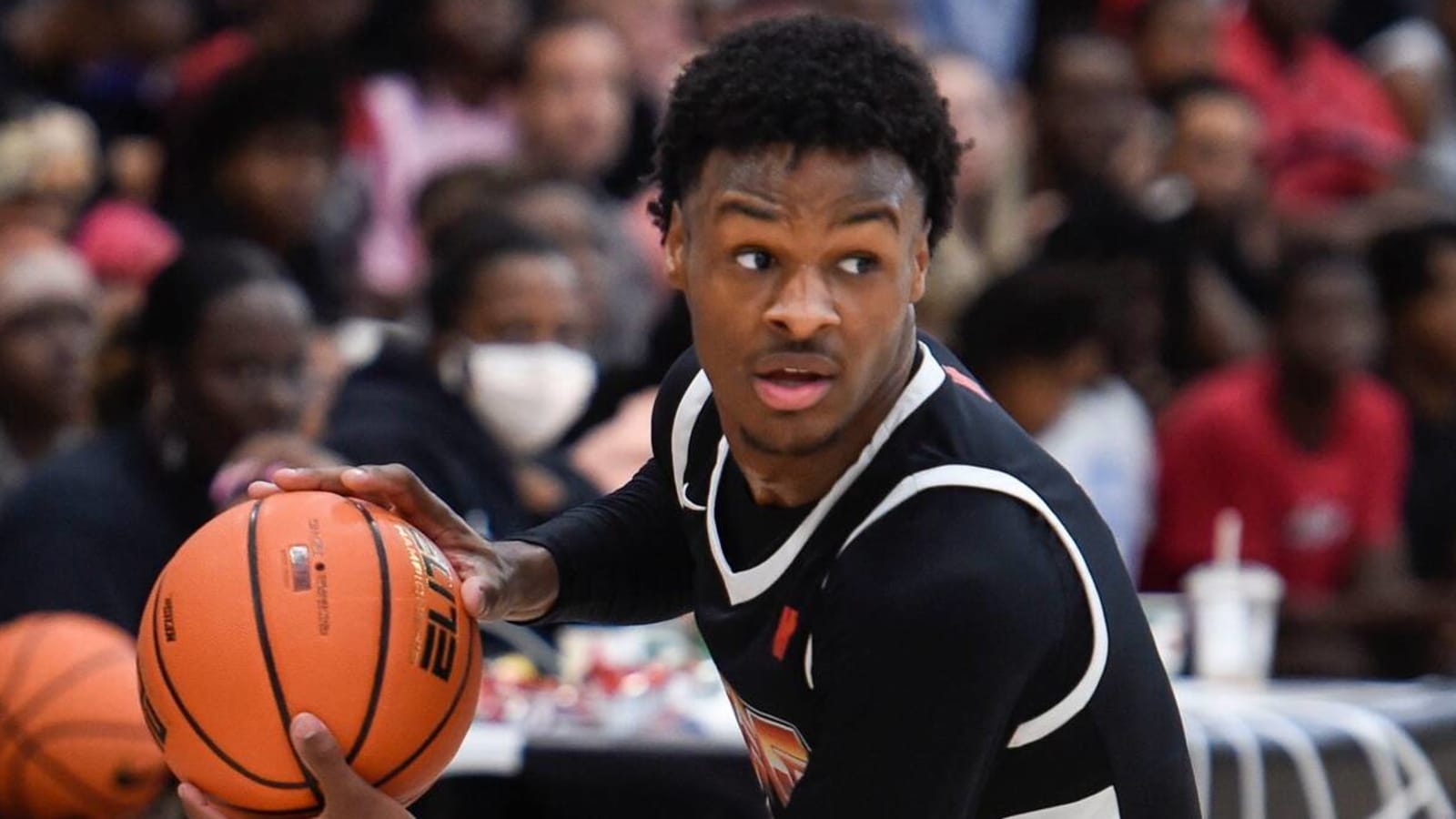 Bronny James signs NIL deal with Nike