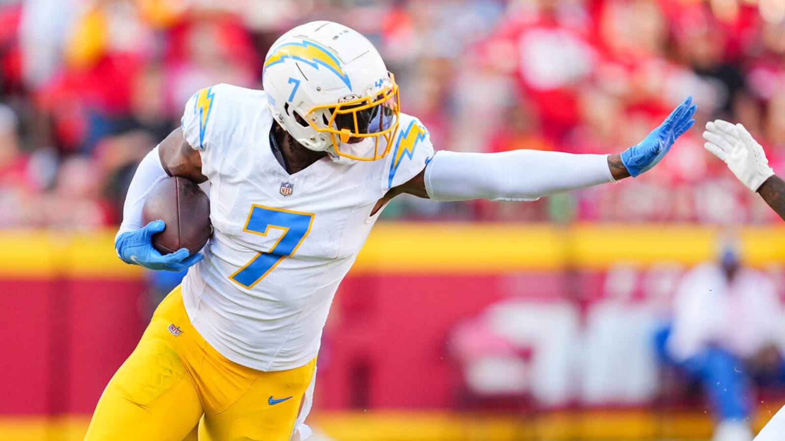 Top Reasons The Los Angeles Chargers Should Re-Sign Gerald Everett