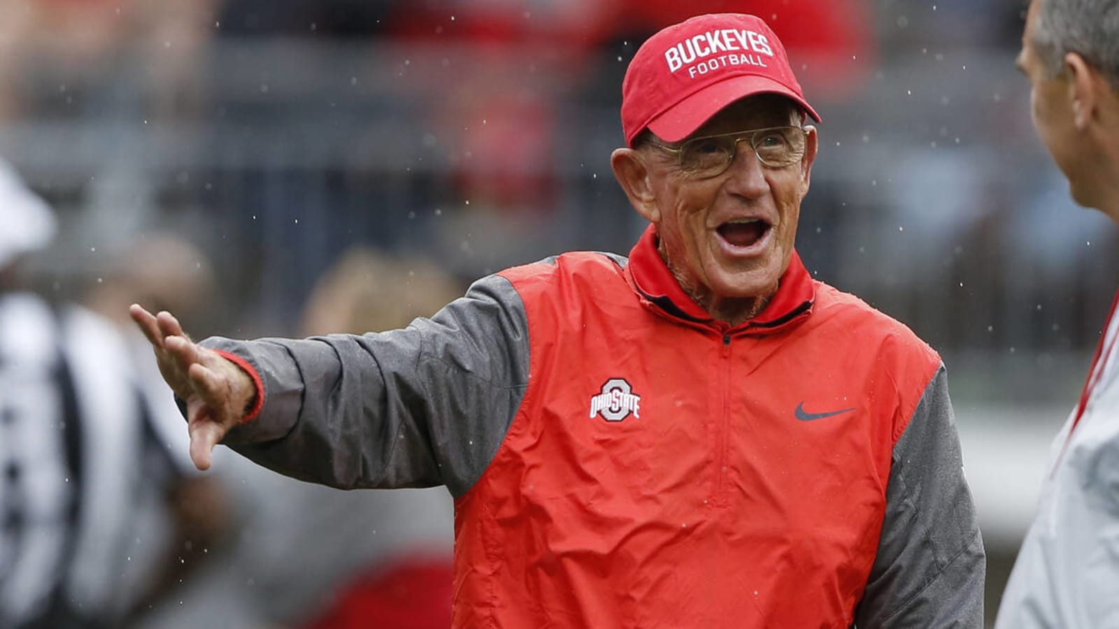 Lou Holtz upsets Ohio State fans with latest move