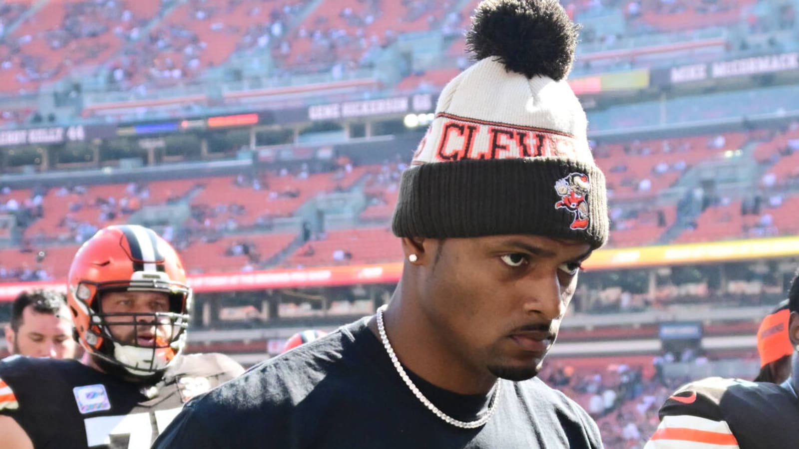 Browns' Watson discusses questions about toughness amid injury