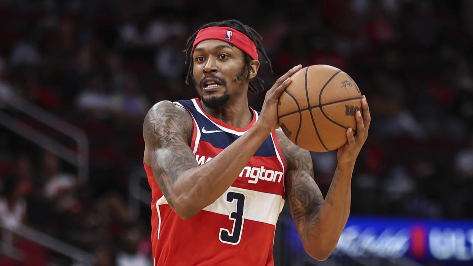 Wizards' Bradley Beal misses home opener with hip problems