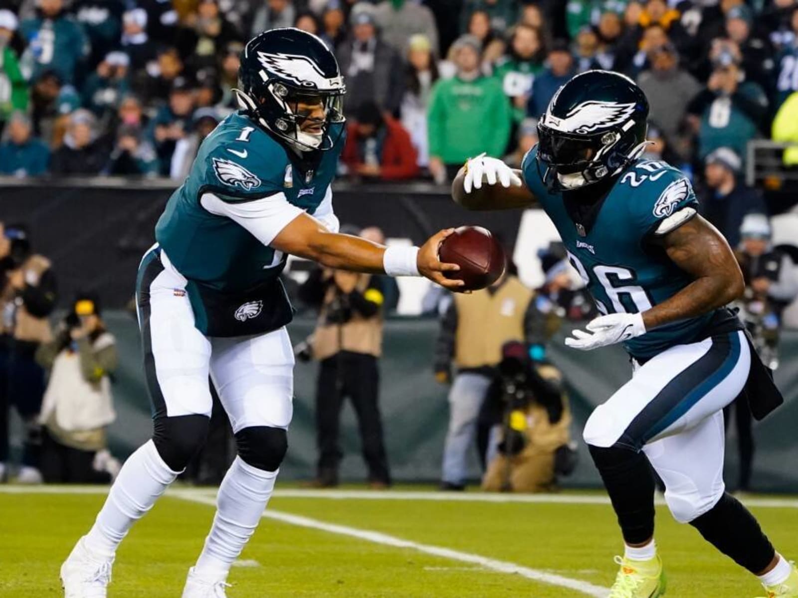 NFL Week 9 odds: Eagles, Chiefs big favorites in early lines