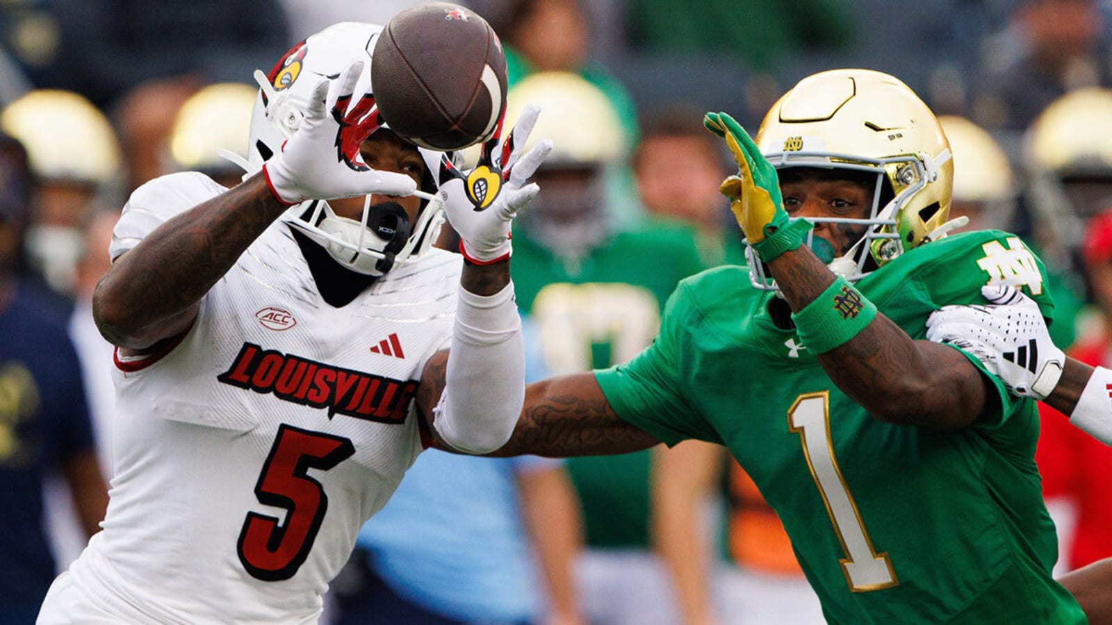 Louisville football loses explosive weapon after shocking decision