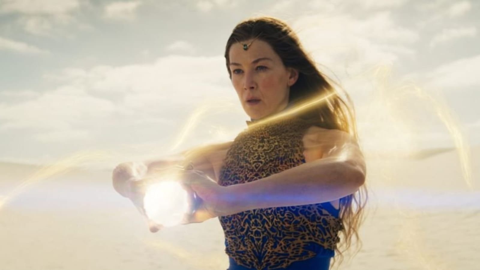 THE WHEEL OF TIME Reveals a Deeper Connection Between Rand, Moiraine, and Rhuidean