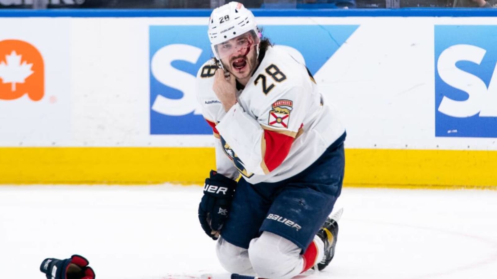 Florida Panthers’ Josh Mahura takes puck to the face, leaks blood all over ice