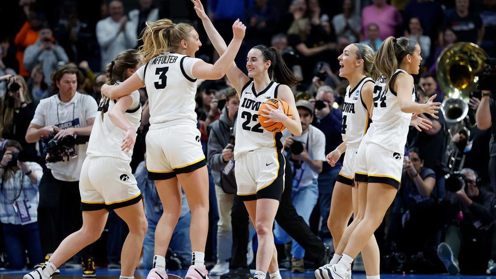 NCAA Women’s Tournament national championship odds entering Final Four