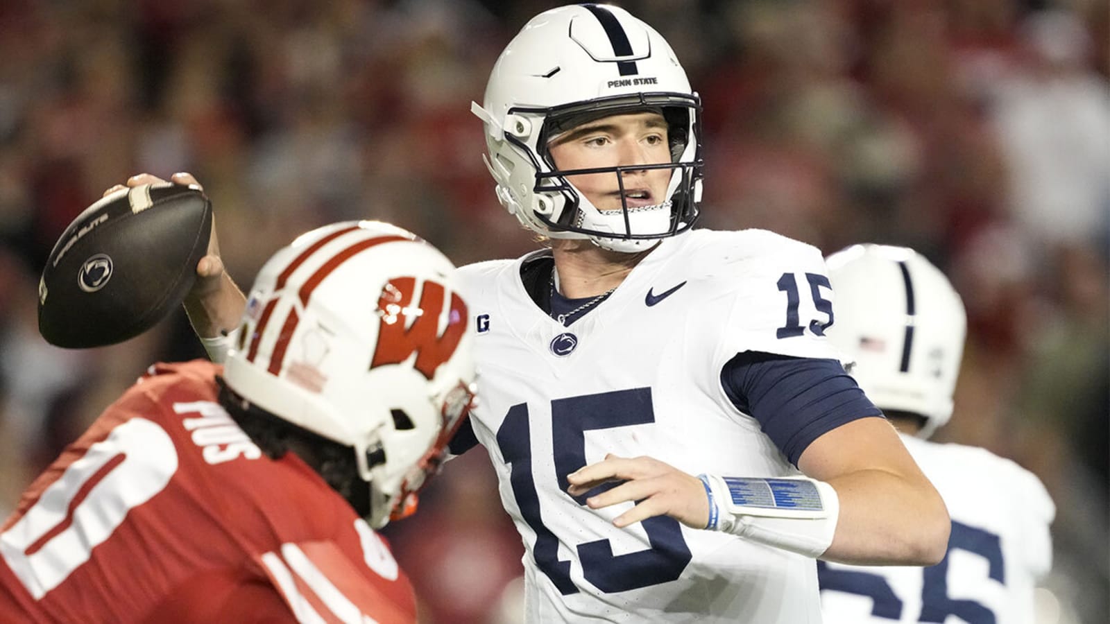 Penn State football’s Drew Allar appears to suffer concerning injury vs. Wisconsin