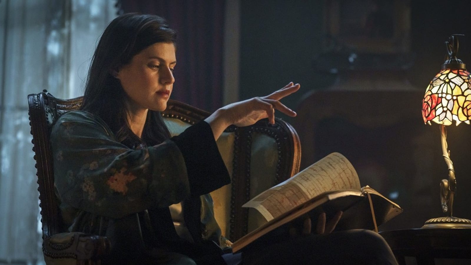 Anne Rice’s MAYFAIR WITCHES Season 2 Gets Enchanting New Trailer