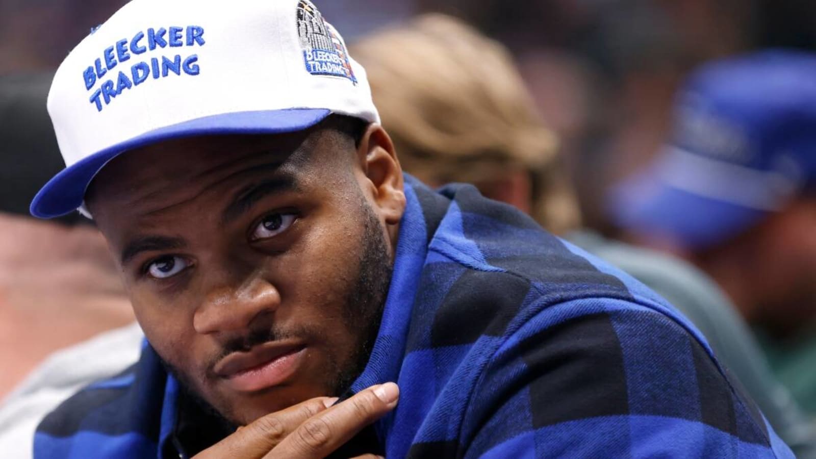 Dallas Cowboys star Micah Parsons defends wearing Philadelphia jersey to NBA playoff game