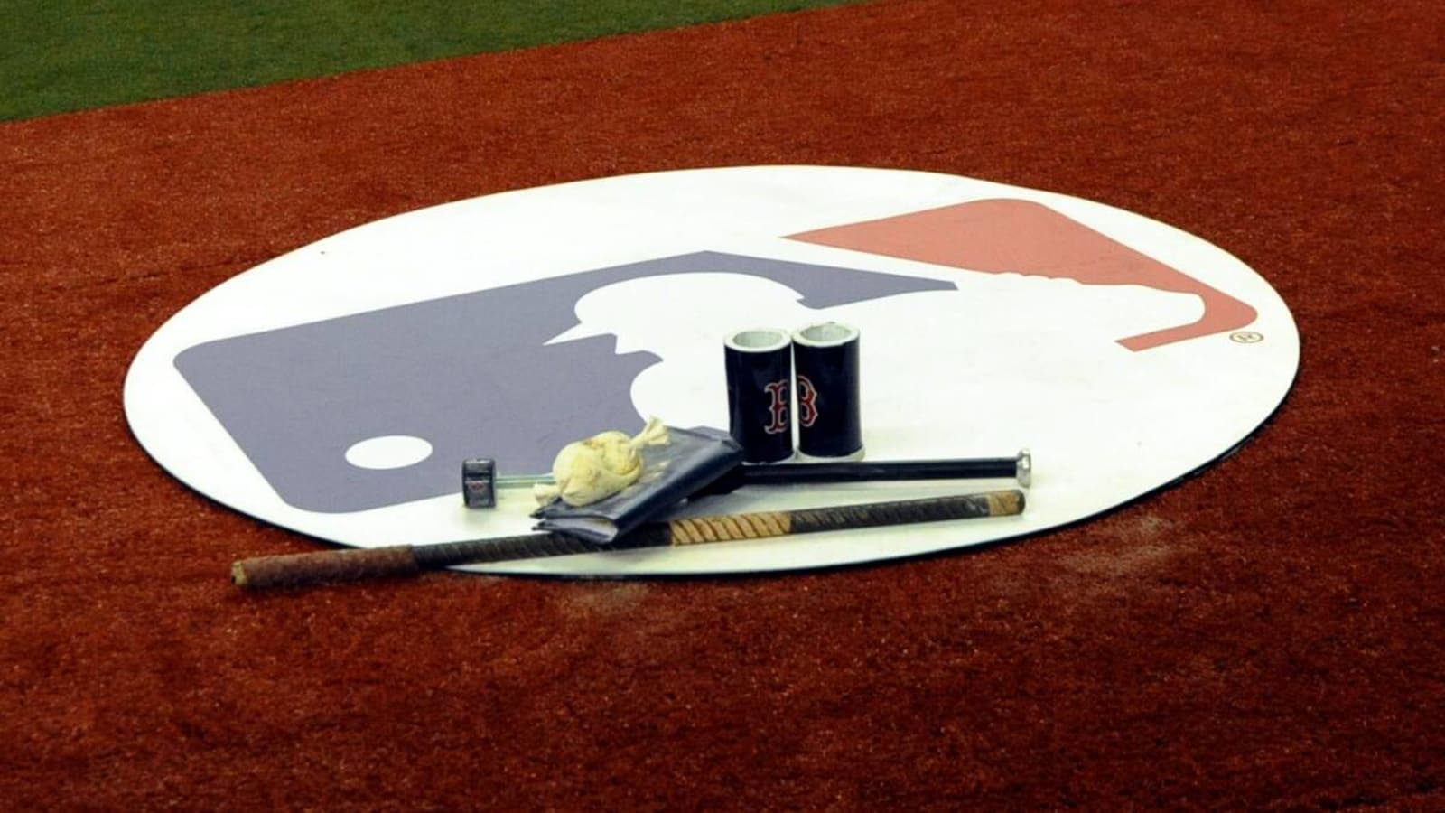 Red Sox Reportedly Actively Pursuing These Four Free Agents According To Latest Chatter