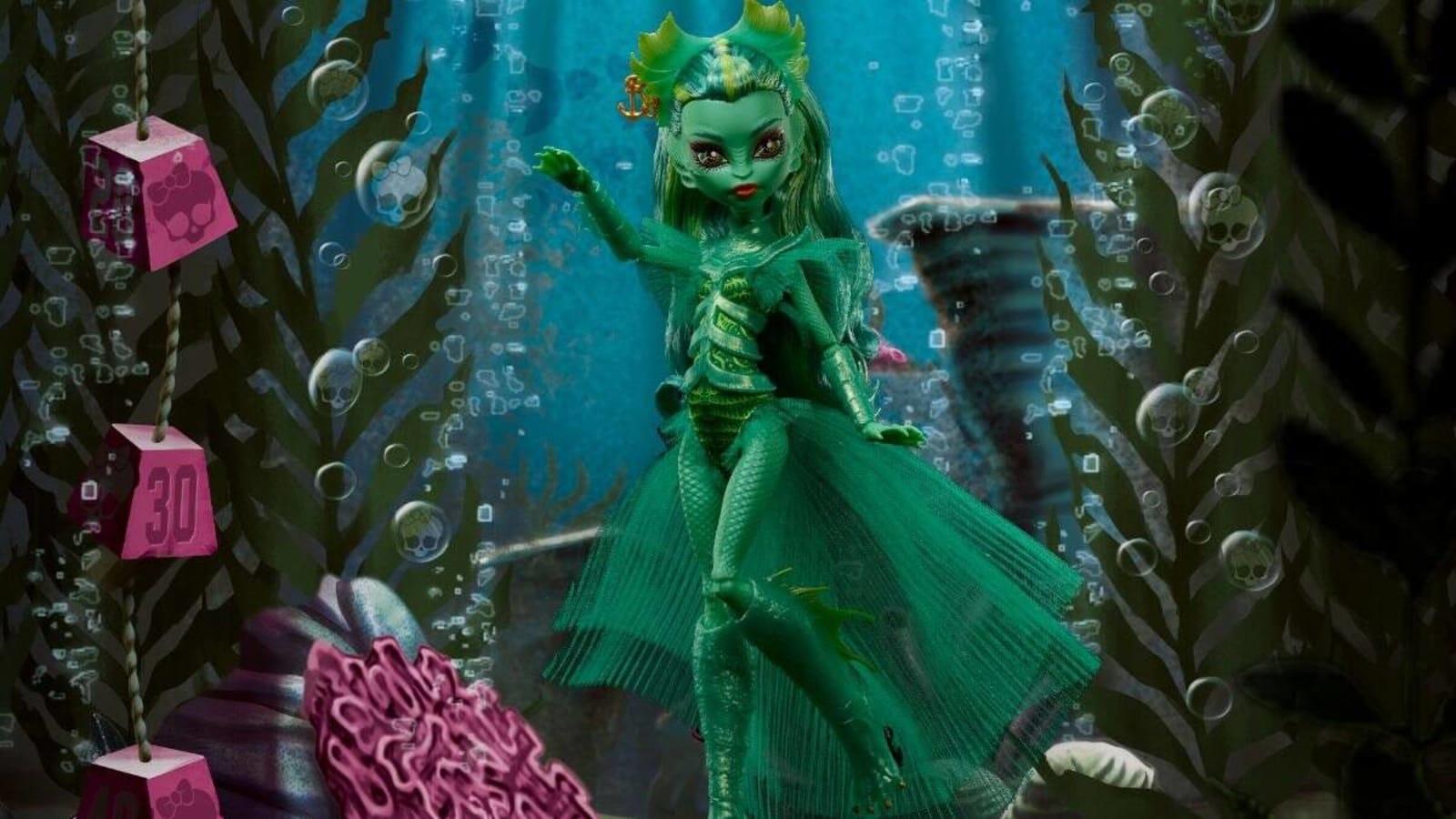 CREATURE FROM THE BLACK LAGOON Creeps Into Monster High Skullector Series