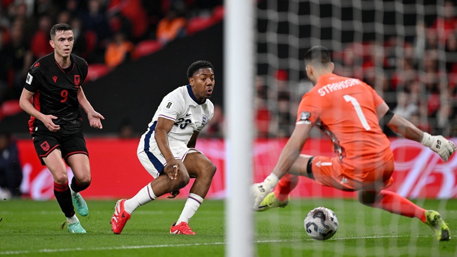 Lewis-Skelly reveals the important role Mikel Arteta has played in his career