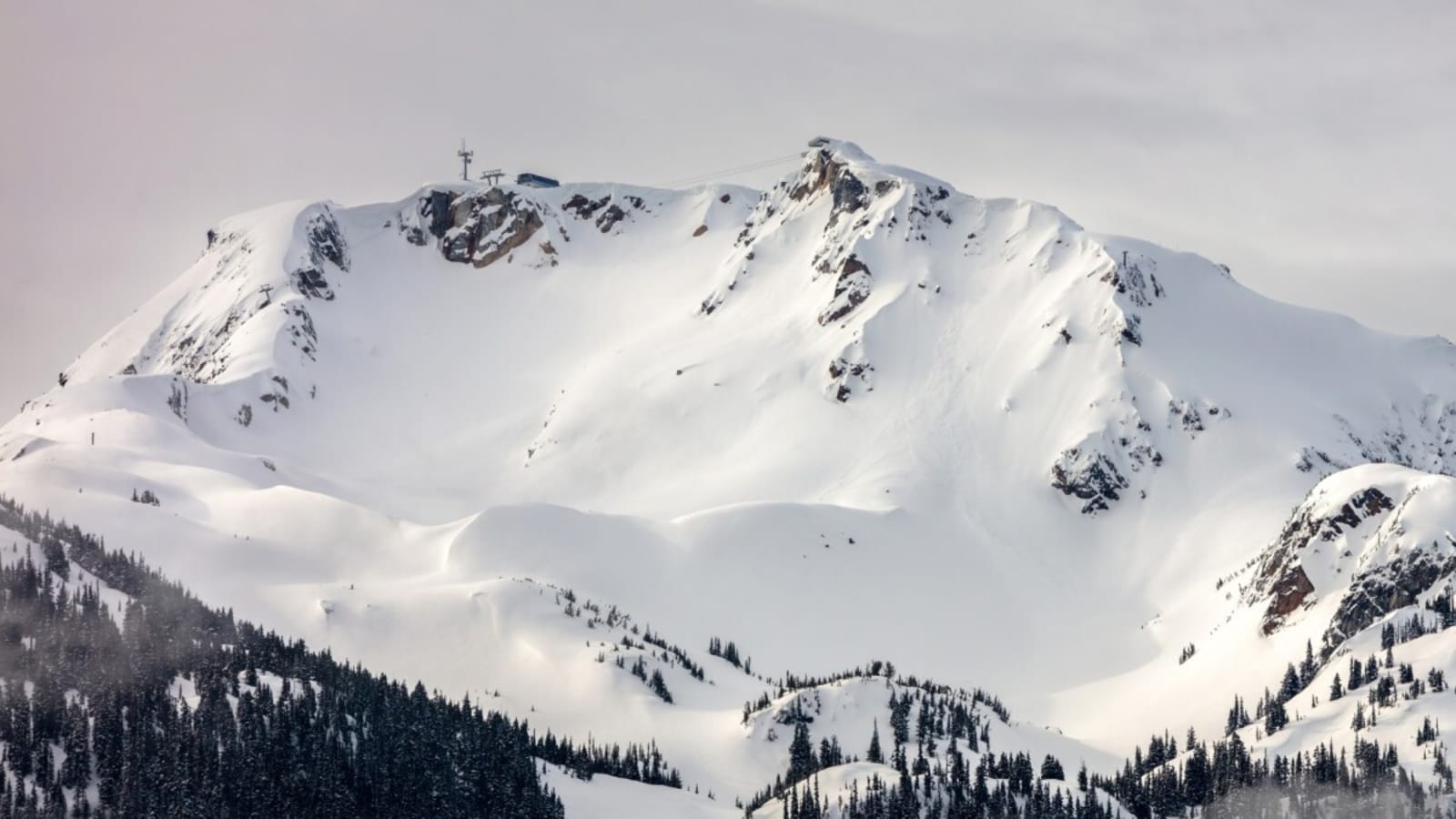 Five of North America&#39;s Scariest Ski Runs and Lines