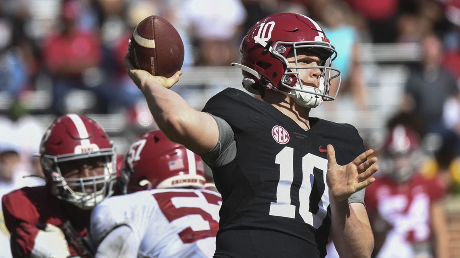 Former Alabama football QB named Pitt starter after transfer