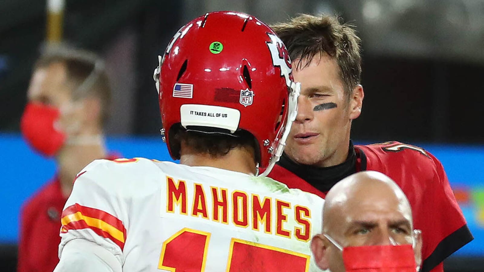 Josh Jacobs Didn&#39;t Hesitate to Name GOAT QB Between Tom Brady & Patrick Mahomes