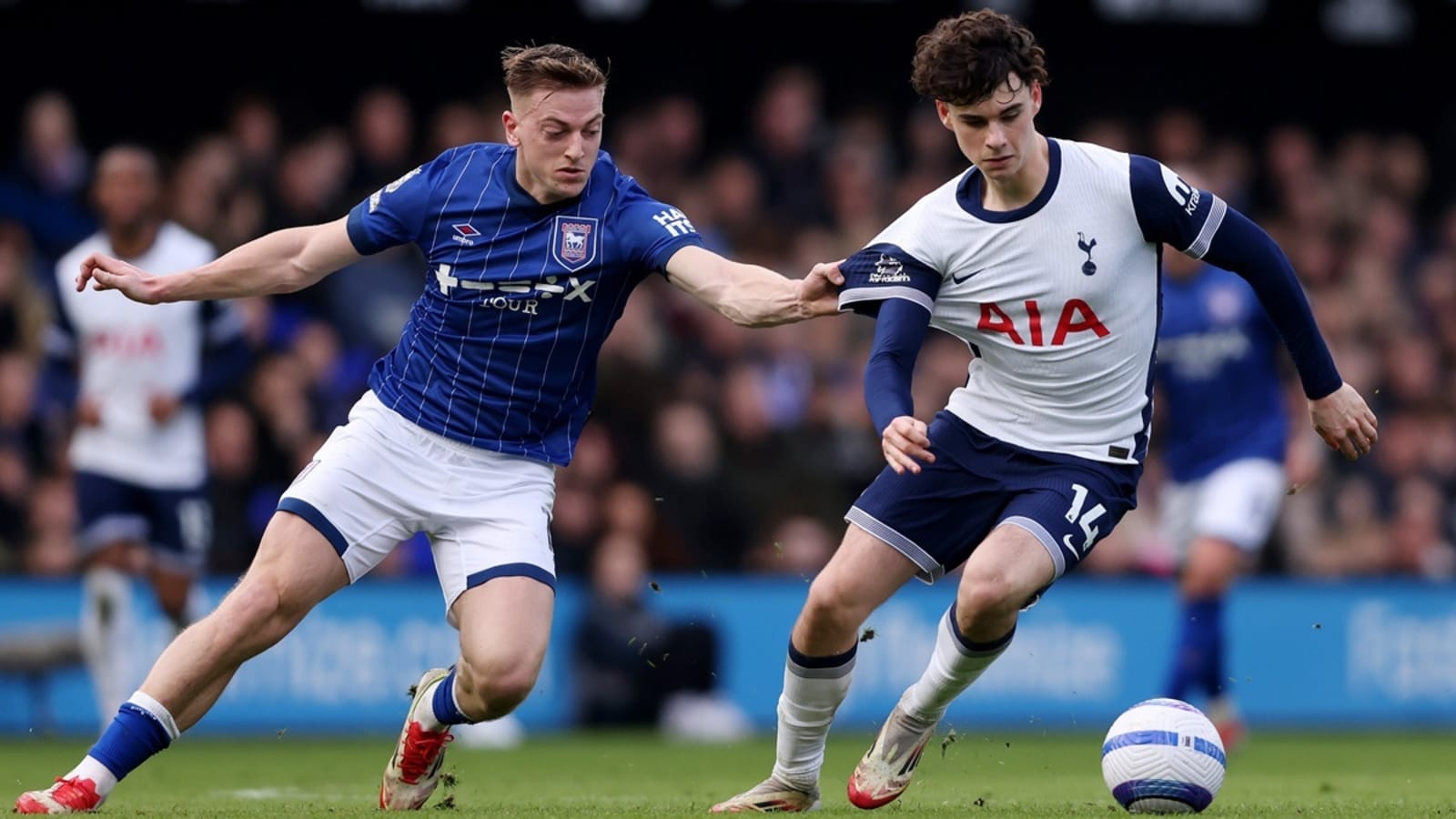 Gary Lineker suggests Arsenal should sign Premier League striker instead of Osimhen