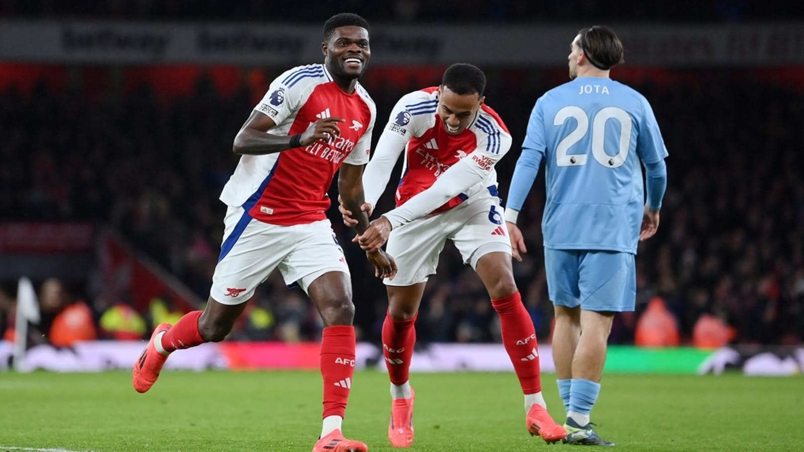 David Ornstein gives update on the future of two Arsenal stars
