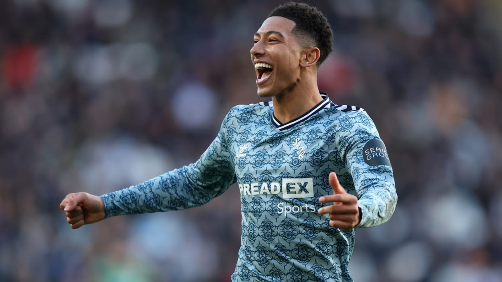 Arsenal to suffer blow in bid to sign Championship midfielder