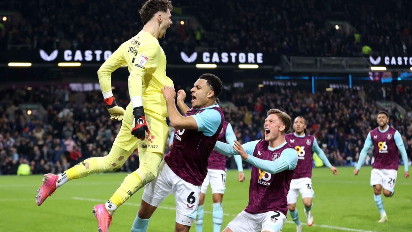 Arsenal closely monitoring exciting 22-year-old Championship star